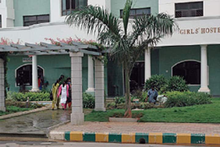 The Oxford Polytechnic campus in Bangalore, Karnataka, India — photo 3