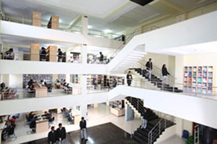 The Oxford Polytechnic campus in Bangalore, Karnataka, India — photo 4