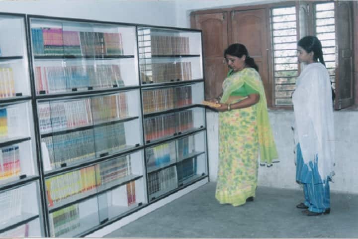 Gramyanchal Mahila Vidyapeeth campus in Gangapur, Uttar Pradesh, India — photo 3