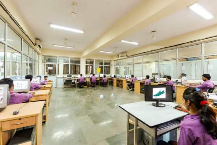 Central Footwear Training Institute campus in Agra, Uttar Pradesh, India — photo 4