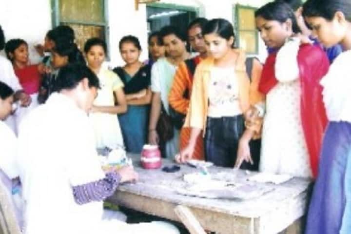 Hitkarini Mahila Mahavidyalaya campus in Jabalpur, Madhya Pradesh, India — photo 6