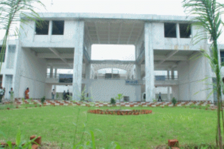Manish Institute of Management campus in Mehsana, Gujarat, India — photo 1