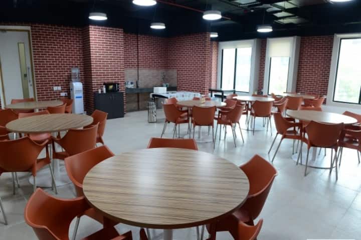 Crescent School of Business campus in Chennai, Tamil Nadu, India — photo 5