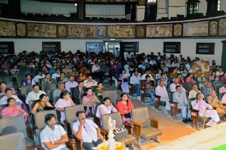 DN Jain College campus in Jabalpur, Madhya Pradesh, India — photo 5