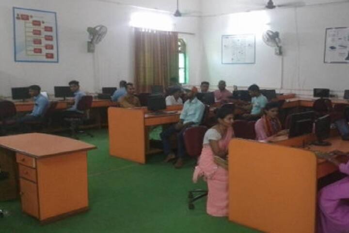 Shri Shakti Degree College campus in Kanpur, Uttar Pradesh, India — photo 4