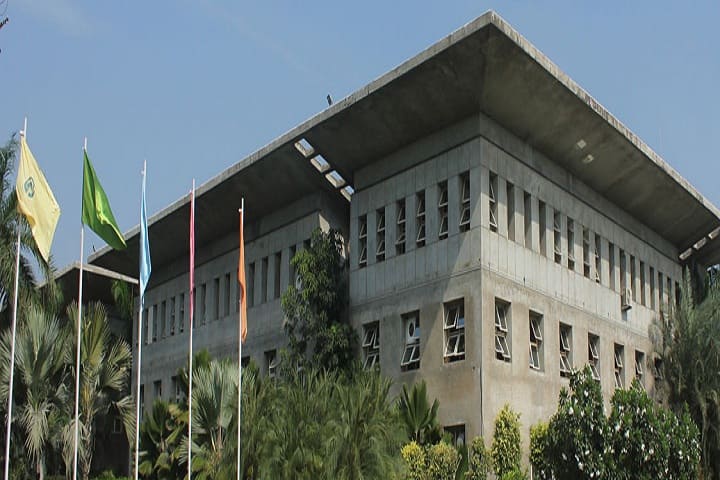 Unitedworld Institute of Management, Gandhinagar campus photo