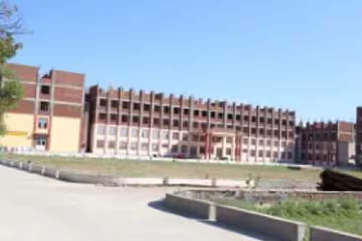 Savita Devi Mahavidyalaya campus in Meerut, Uttar Pradesh, India — photo 1