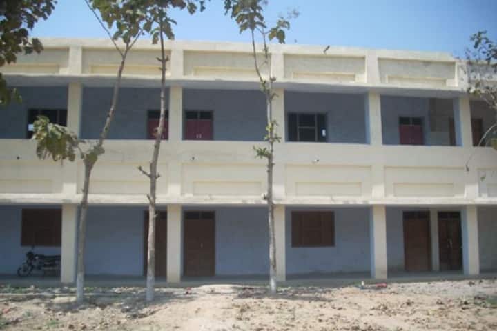 Devendra PG College campus in Ballia, Uttar Pradesh, India — photo 2
