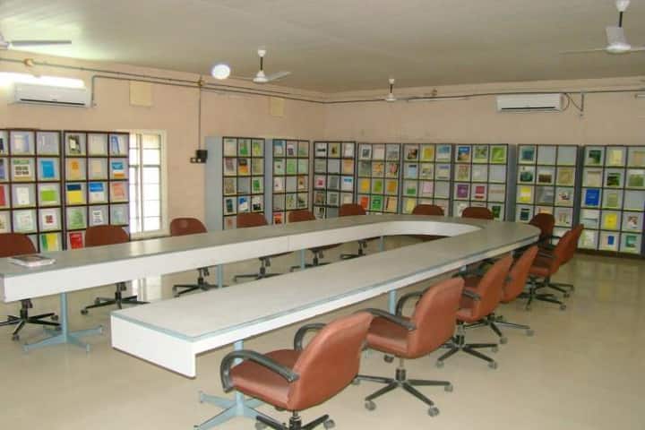 Polytechnic in Agriculture campus in Anand, Gujarat, India — photo 3