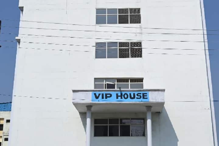Varun Arjun University campus in Shahjahanpur, Uttar Pradesh, India — photo 2