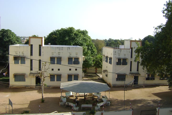 Polytechnic in Food Science and Home Economics campus in Anand, Gujarat, India — photo 3