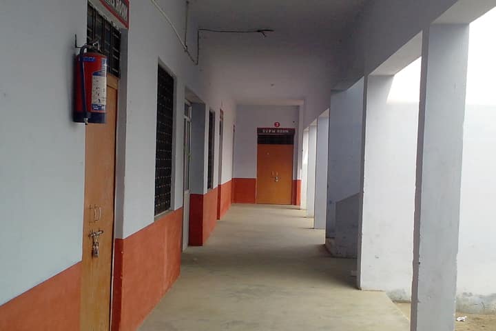 Swami Vivekanand Mahavidyalaya campus in Shahjahanpur, Uttar Pradesh, India — photo 2