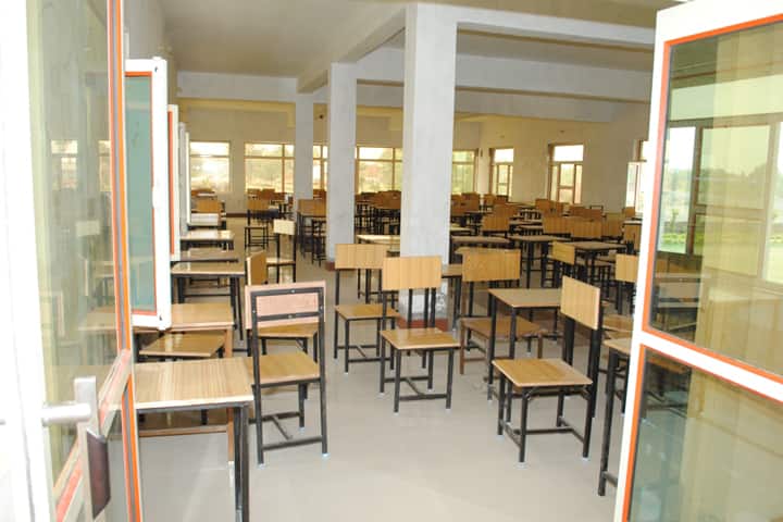 Swami Vivekanand Mahavidyalaya campus in Shahjahanpur, Uttar Pradesh, India — photo 3
