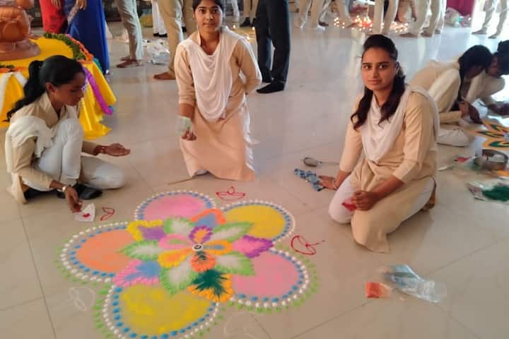 Sirsa College of Science And Technology campus in Bareilly, Uttar Pradesh, India — photo 3