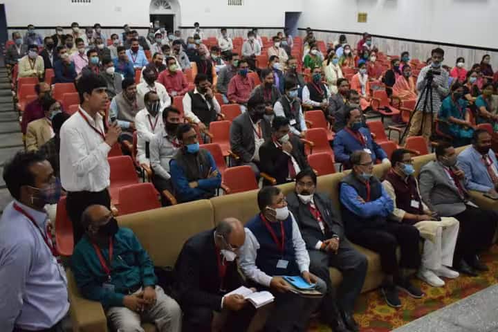 Maharani Lal Kunwari PG College campus in Gonda, Uttar Pradesh, India — photo 5