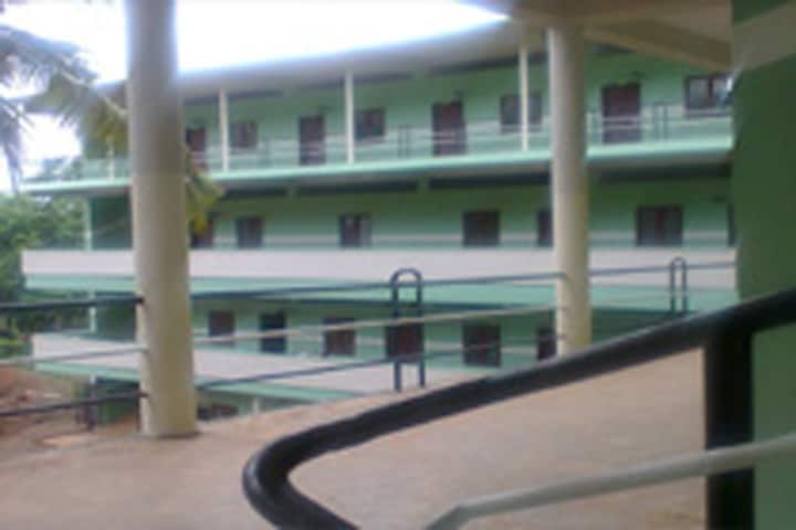 Regional College of Science and Humanities campus in Mundamparamb, Kerala, India — photo 1