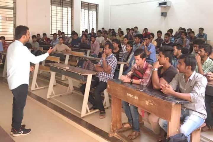 KLE Technological University campus in Hubli, Karnataka, India — photo 4