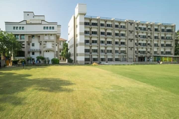 GLS University campus in Ahmedabad, Gujarat, India — photo 2