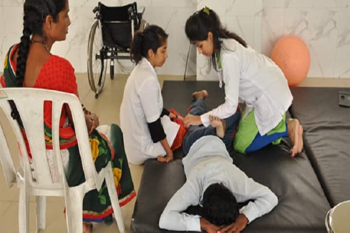 Dr APJ Abdul Kalam College of Physiotherapy campus in Loni, Maharashtra, India — photo 5