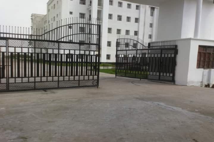 State Homeopathic Medical College and Hospital campus in Aligarh, Uttar Pradesh, India — photo 1