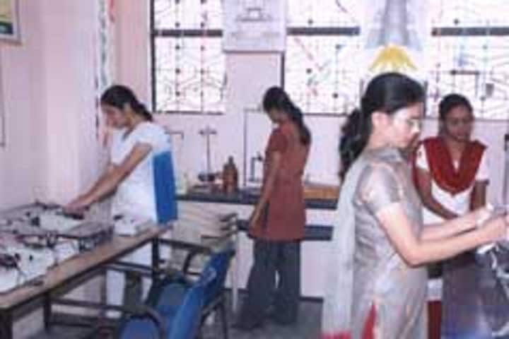 Sardar Ajit Singh Memorial Girls College campus in Bhopal, Madhya Pradesh, India — photo 3