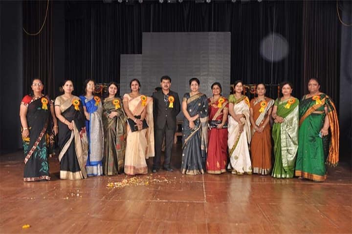 Sardar Ajit Singh Memorial Girls College campus in Bhopal, Madhya Pradesh, India — photo 5