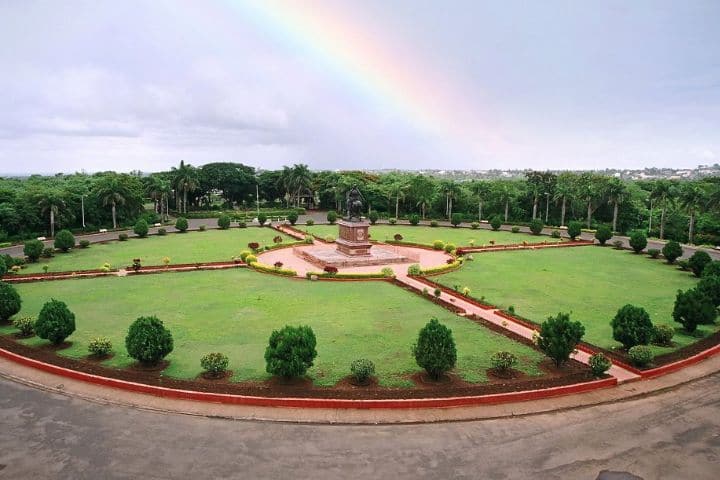 Shivaji University campus in Kolhapur, Maharashtra, India — photo 3