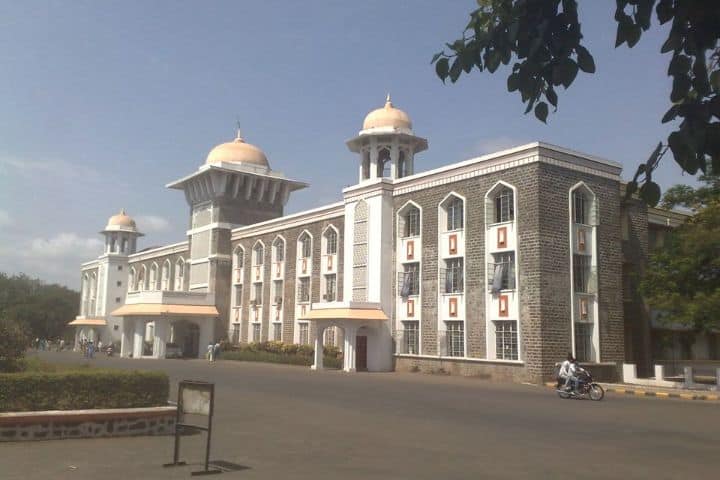 Shivaji University campus in Kolhapur, Maharashtra, India — photo 4