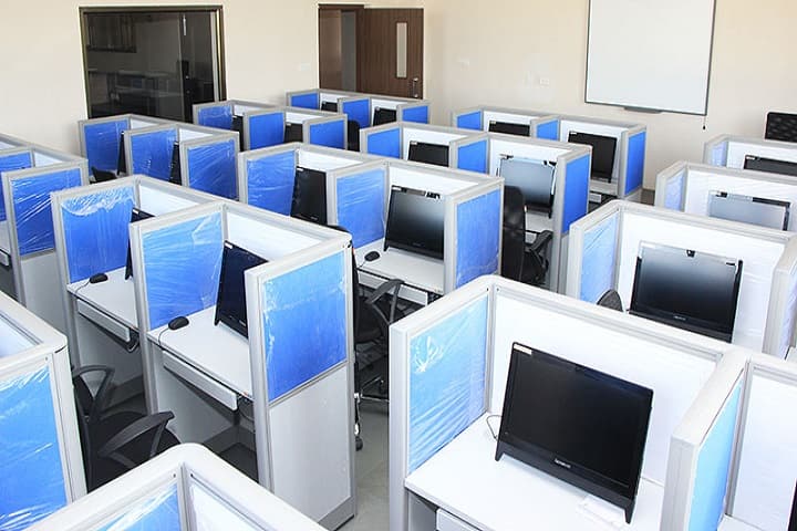Shri Ratanlal Kanwarlal Patni Girls College campus in Kishangarh, Rajasthan, India — photo 2