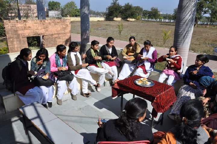 Sri Sathya Sai College For Women campus in Bhopal, Madhya Pradesh, India — photo 2