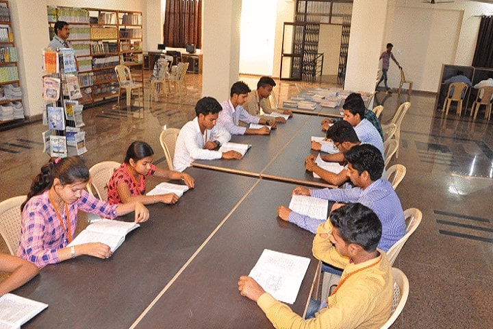 IIMT College of Law campus in Greater Noida, Uttar Pradesh, India — photo 3