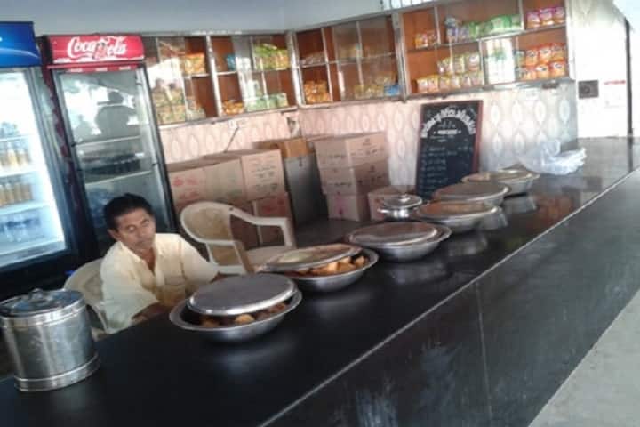 CU Shah College of Engineering and Technology campus in Surendranagar, Gujarat, India — photo 3