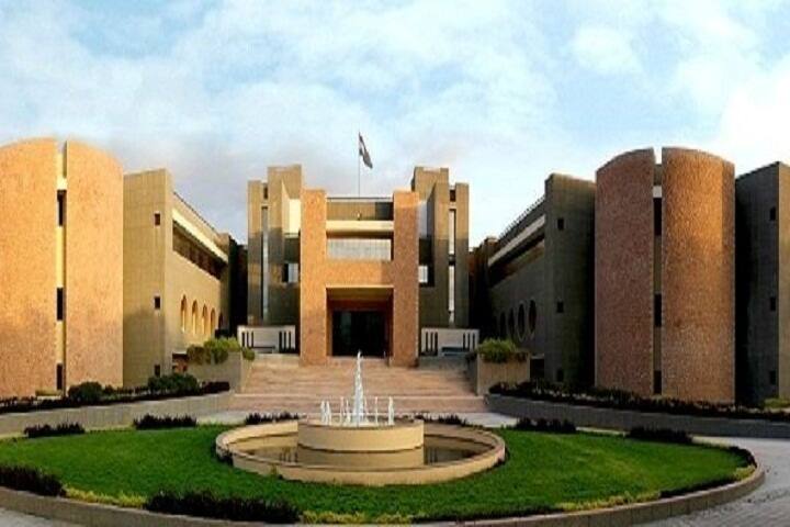Faculty of Engineering and Technology campus in Rajkot, Gujarat, India — photo 1