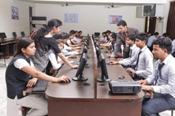 Rudra Institute of Technology campus in Meerut, Uttar Pradesh, India — photo 2