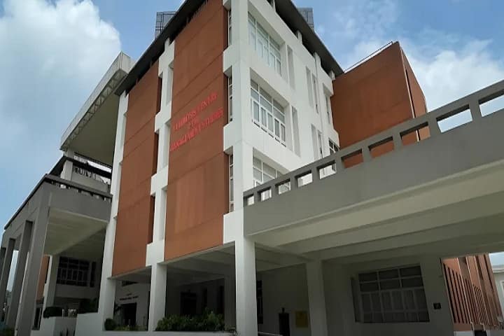 Symbiosis Institute of Business Management campus in Noida, Uttar Pradesh, India — photo 1