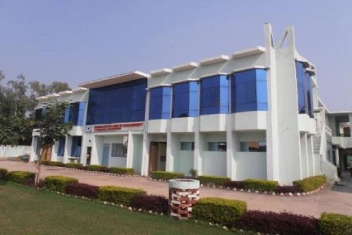 Sanskaar College of Management and Computer Applications campus in Allahabad, Uttar Pradesh, India — photo 1