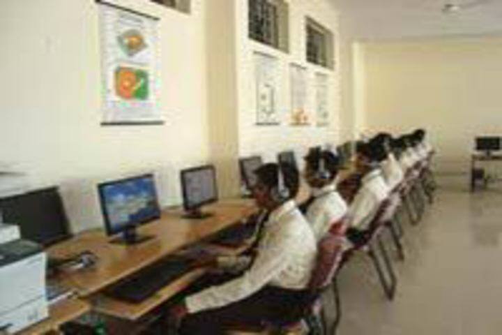 Shri Sai Institute of Technology Polytechnic campus in Aurangabad, Maharashtra, India — photo 4