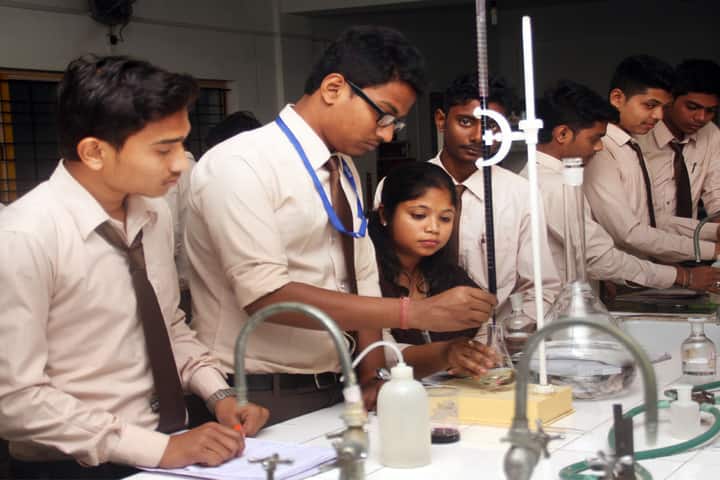Supreme Knowledge Foundation Group of Institutions campus in Chandannagar, West Bengal, India — photo 2