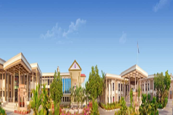 Raman Bhakta School of Architecture campus in Tarsadi, Gujarat, India — photo 1
