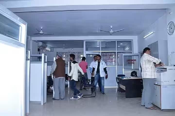 Government Tibbi College campus in Patna, Bihar, India — photo 3