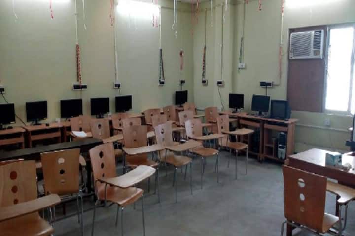 Gurudas College campus in Kolkata, West Bengal, India — photo 3