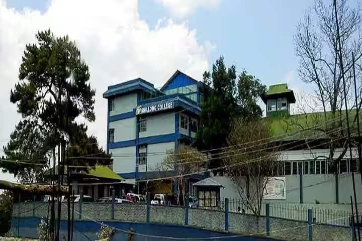 Shillong College campus in Shillong, Meghalaya, India — photo 1