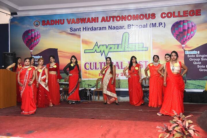 Sadhu Vaswani College campus in Bhopal, Madhya Pradesh, India — photo 4