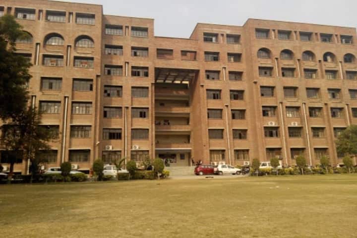 Maharaja Surajmal Institute, New Delhi campus in New Delhi, Delhi, India