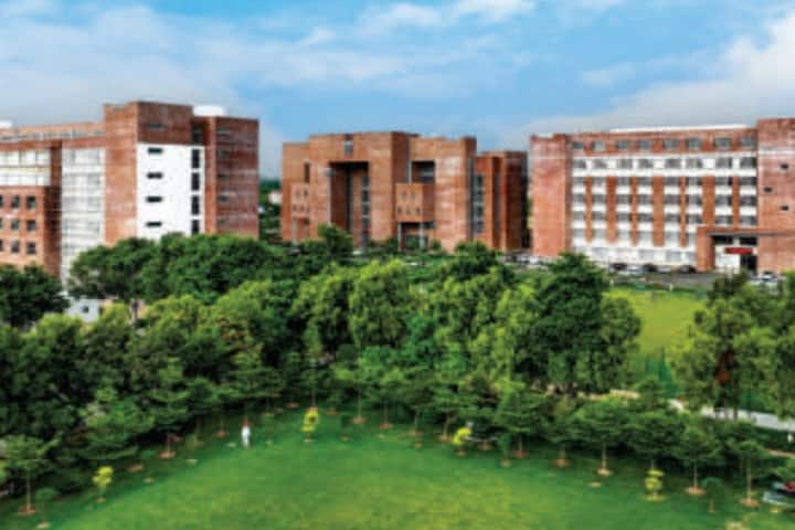 School of Physical Education and Sports Sciences campus in Mohali, Punjab, India — photo 2