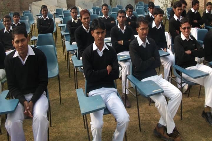 Rajasthan Shikshak Prashikshan Mahavidyalaya campus in Alwar, Rajasthan, India — photo 2