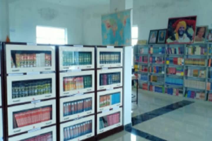 Tagore Public Law College campus in Jaipur, Rajasthan, India — photo 2