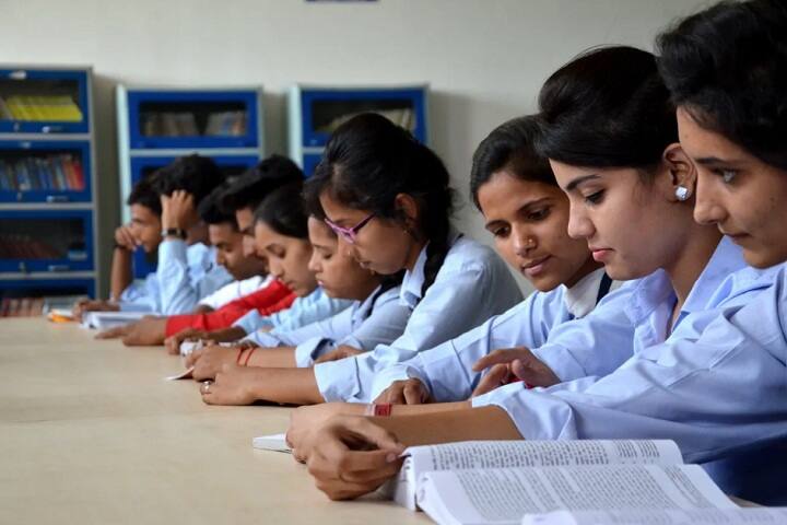 Institute For Education and Technical Sciences campus in Muradnagar, Uttar Pradesh, India — photo 3