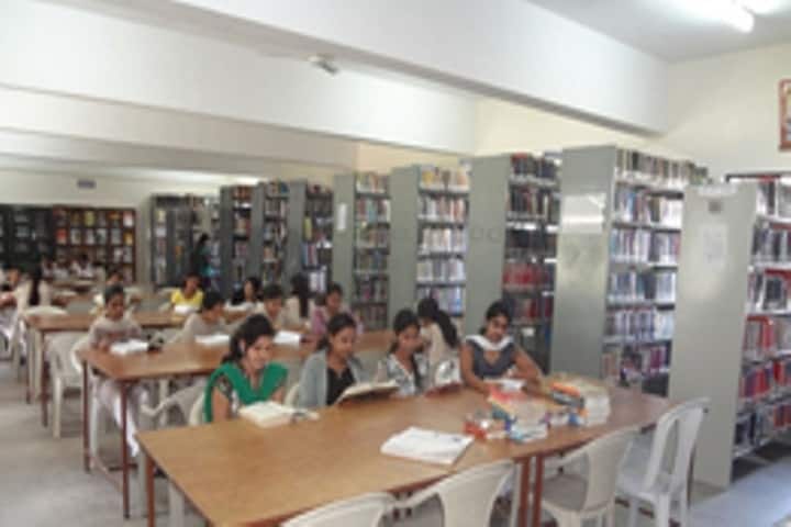 MMK and SDM Mahila Maha Vidyalaya campus in Mysuru, Karnataka, India — photo 3