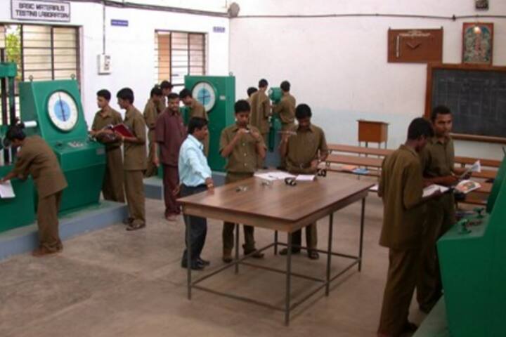 BIET Davangere campus in Davanagere, Karnataka, India — photo 4